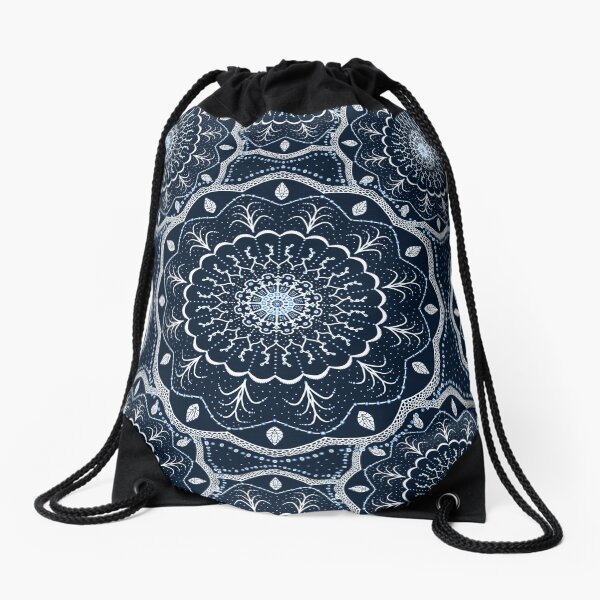 Aperçu de l'œuvre Mandala noir blanc bleu créée et vendue par Cristina  Bianco.