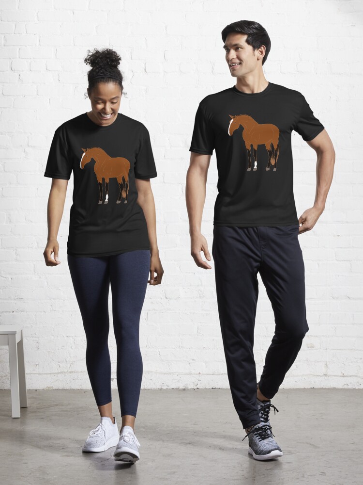Aperçu 1 sur 7. T-shirt respirant avec l'œuvre Cheval Alter Real, dessin cheval bai, cheval ibérique, races de chevaux du Portugal créée et vendue par WebEquitation.