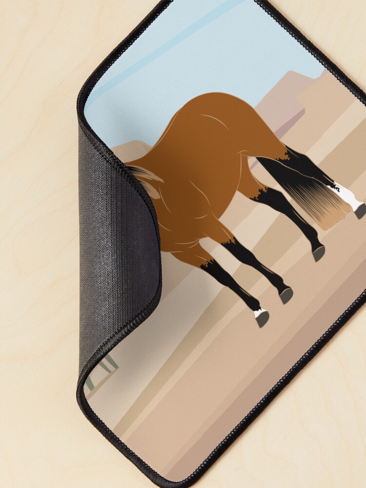 Aperçu 2 sur 5. Tapis de souris avec l'œuvre Quarter Horse, cheval isabelle avec paysage, cheval de selle, races de chevaux des États unis créée et vendue par WebEquitation.