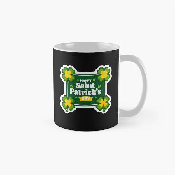 Artikelvorschau, Glücklicher St. Patrick's Day Kleeblatt-Cartoon Sticker entworfen und verkauft von FestivityFinds.