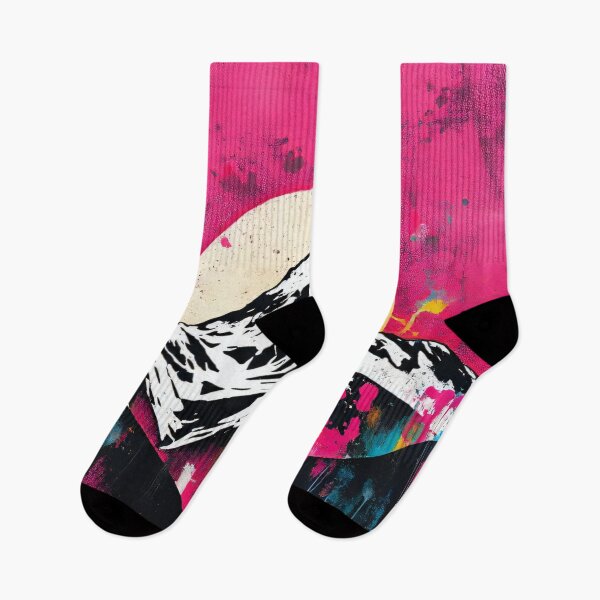 Artikelvorschau, Vivid Peaks: Berglandschaft mit Neon-Graffiti entworfen und verkauft von FoisonDesigns.