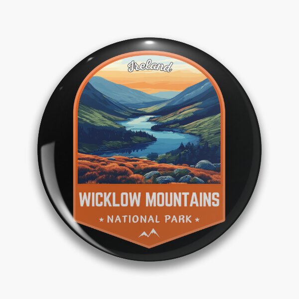 Artikelvorschau, Wicklow Mountains Nationalpark in Irland Retro Reisekunst Emblem entworfen und verkauft von MaateoDesign.