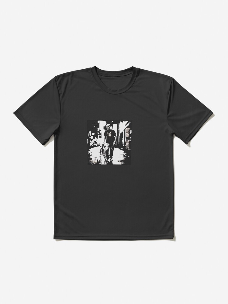Imagen 2 de 7, Camiseta deportiva con la obra XoloWear 24 callejón blanco y negro, diseñada y vendida por XoloWear24.