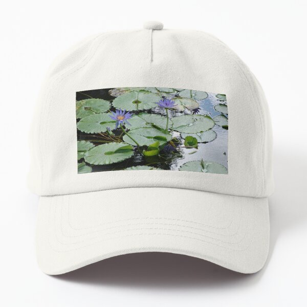 Aperçu de l'œuvre Feuilles de nénuphars violets créée et vendue par CreativeSoup.