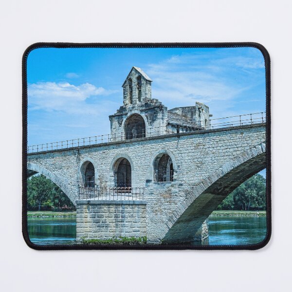 Aperçu de l'œuvre Sur Le Pont D’Avignon créée et vendue par Kay Brewer.