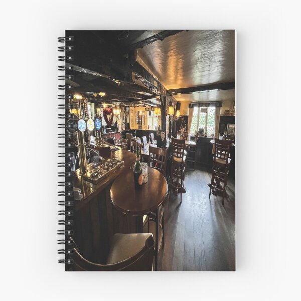 Artikelvorschau, Englisches Pub-Ambiente aus dem 17. Jahrhundert entworfen und verkauft von Londonimages.