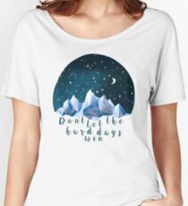LASSEN SIE NICHT DIE HARTEN TAGE GEWINNEN (geometrisches Aquarell) Loose Fit T-Shirt