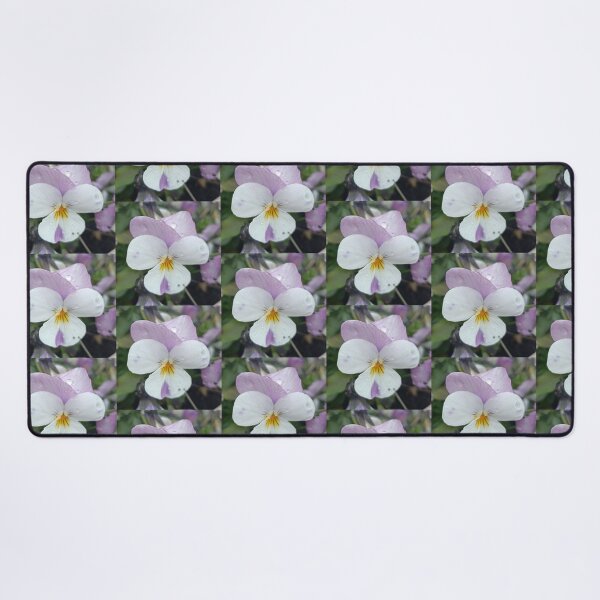 Item preview, Viola del pensiero in fiore designed and sold by Elizen81.