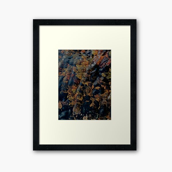 Vista previa del artículo con la obra «Ondas doradas: reflejos abstractos de la naturaleza», diseñado y vendido por DeepFrame.