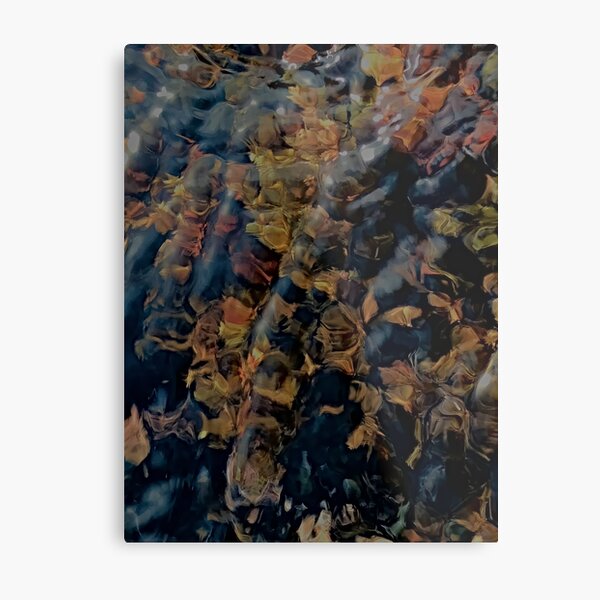 Aperçu de l'œuvre Golden Ripples – Nature’s Abstract Reflections créée et vendue par DeepFrame.