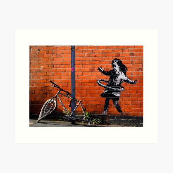 Aperçu de l'œuvre Fille Hula de Banksy créée et vendue par SummerlandsArt.