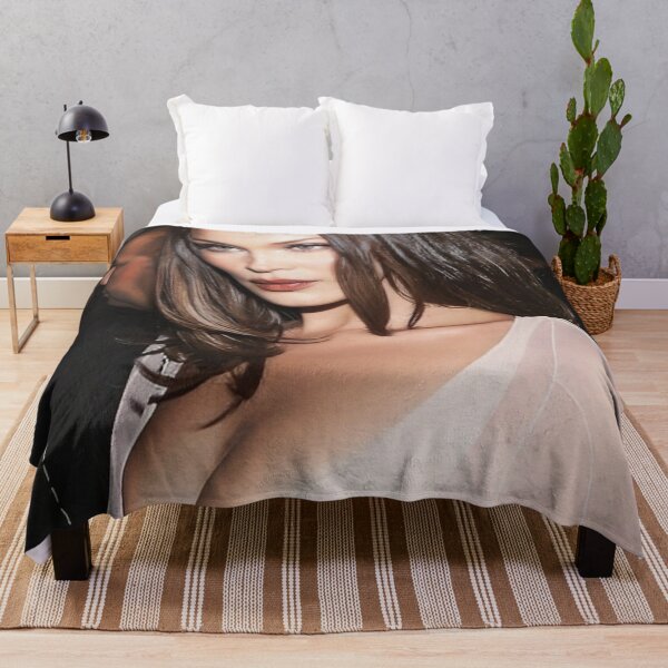 Item preview, BELLA HADID designed and sold by YChangShop.