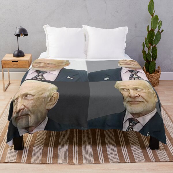 Item preview, current mood: Buzz Aldrin listening to Donald Trump talk about space designed and sold by Broserpina.