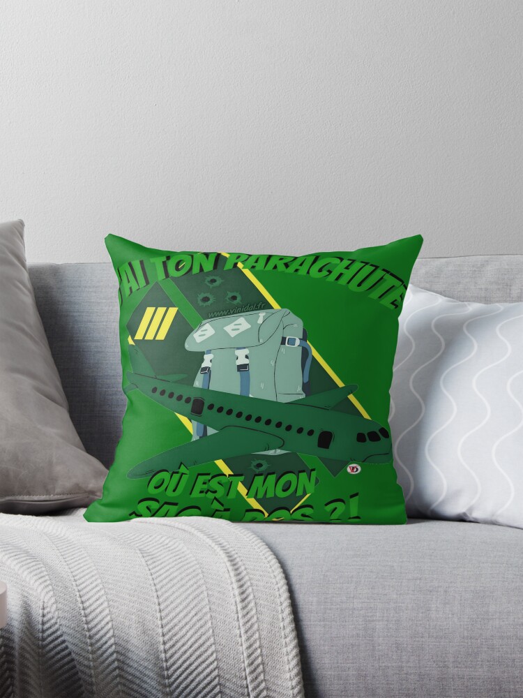 Aperçu 1 sur 4. Coussin avec l'œuvre J'ai ton parachute. créée et vendue par Vinidal.