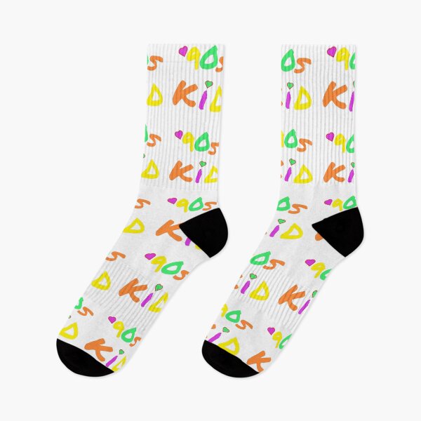 Artikelvorschau, 90er-Jahre-Kid-Retro-Design für Millennials und Generation X. Mehrfarbige Buchstaben. (Weißer Hintergrund) entworfen und verkauft von ArtByLM.