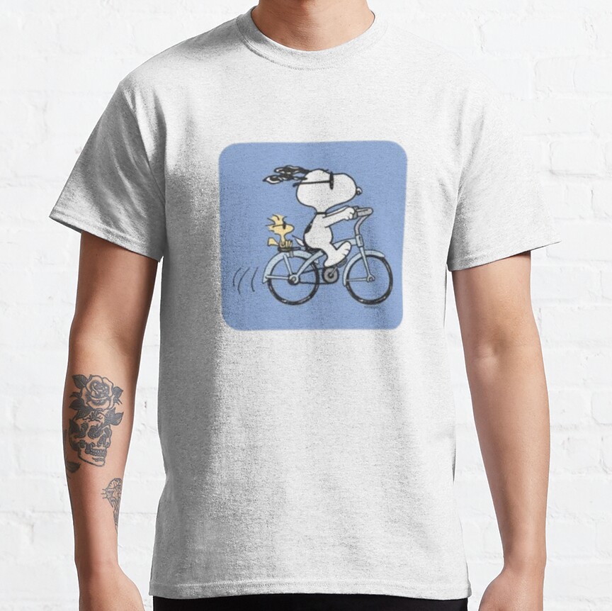 Bicycle Snoopy Sticker Classic T-Shirt New Fashion