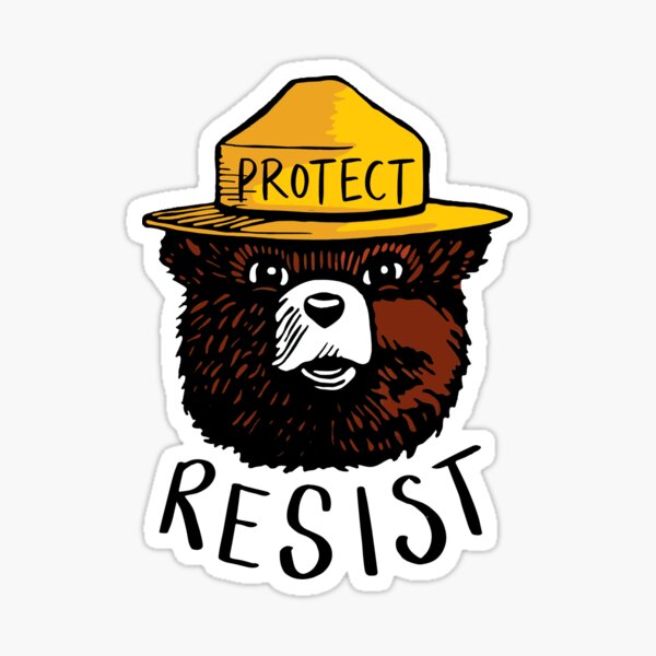 Vista previa del artículo con la obra «Parque Nacional Resiste Protege a Smokey el oso Resiste», diseñado y vendido por mipasuteru.
