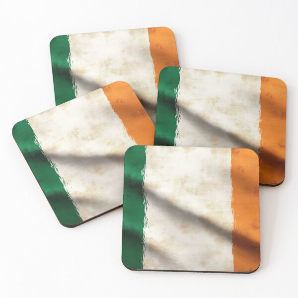 Artikelvorschau, Distressed Irische Flagge – Vintage Grunge Irland Flagge Kunst entworfen und verkauft von WallArt01.