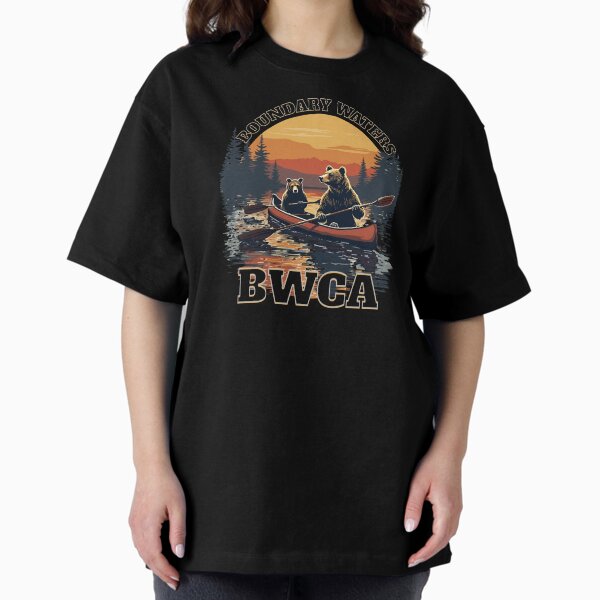 Vista previa del artículo con la obra «Aventura en canoa con osos en Boundary Waters BWCA», diseñado y vendido por WayoftheWater.