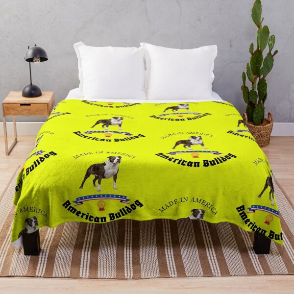 Aperçu de l'œuvre Bouledogue américain – Chiens d'Amérique créée et vendue par MasonsTshirts.