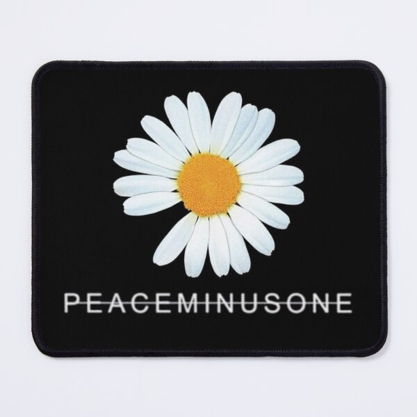 ur,mouse_pad_small_flatlay,