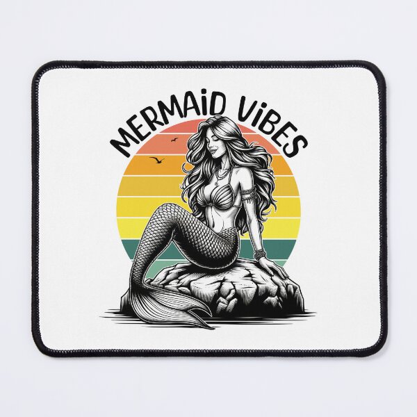 Artikelvorschau, Mermaid Vibes Unisex T-Shirt, Retro Sonnenuntergang T-Shirt, Strand Liebhaber Shirt, Ozean Grafik Top, Summer Vibes T-Shirt entworfen und verkauft von CM2P.