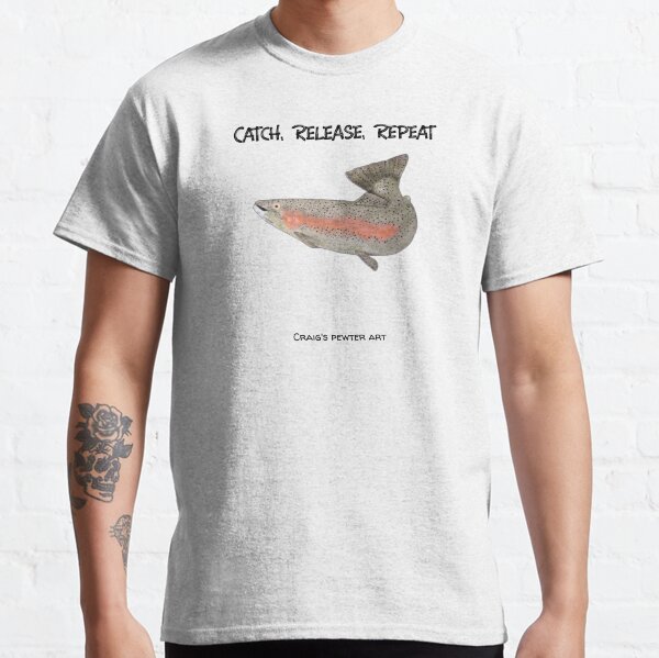 Vista previa del artículo con la obra «Camiseta de pesca con mosca de trucha marrón con captura, liberación y repetición», diseñado y vendido por CES Tees.