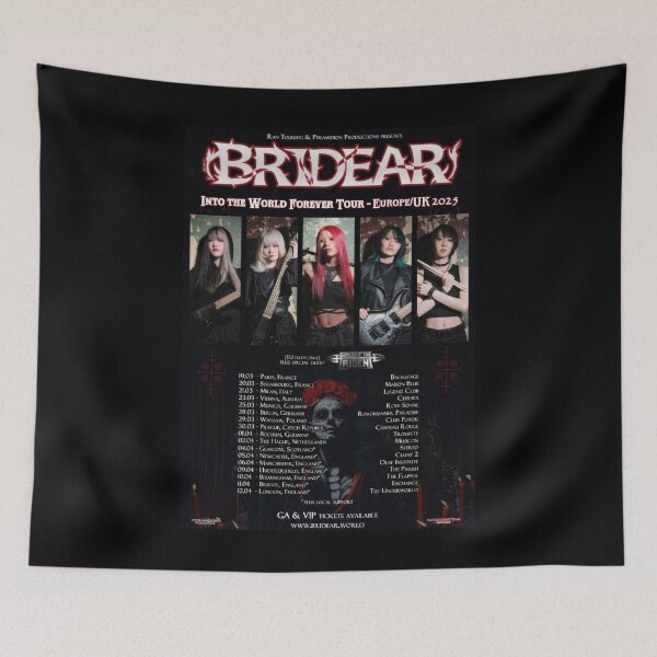 Artikelvorschau, Briedear Into The World Forever Tour entworfen und verkauft von Vickyveum.