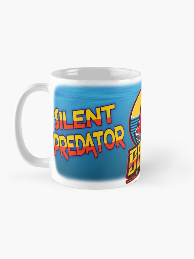 Aperçu 3 sur 6. Mug à café avec l'œuvre Été 11. Shark The Ocean Is Mine. créée et vendue par Vinidal.
