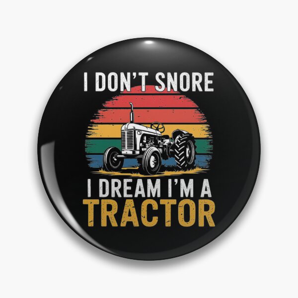Artikelvorschau, Lustiges Traktor-Schnarch-Zitat - Ich schnarche nicht, ich träume, ich bin ein Traktor - Vintage-Landwirtschaftshumor entworfen und verkauft von love3617.
