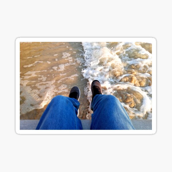 Aperçu de l'œuvre Les vagues se brisent sous mes pieds créée et vendue par Ashley Beckton.