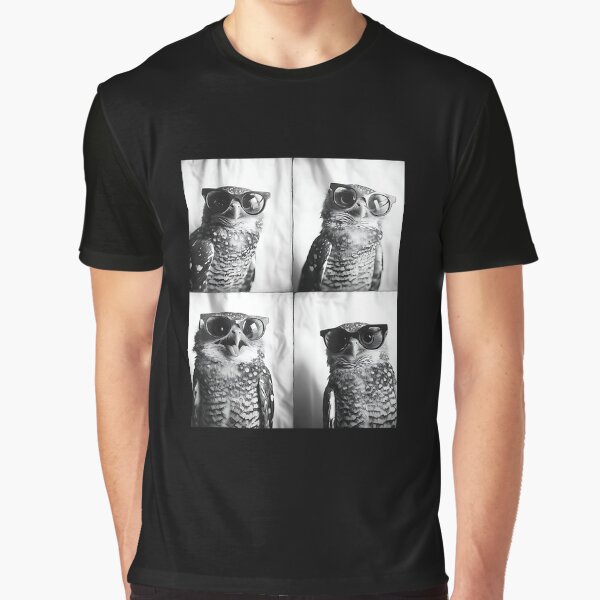 Artikel-Vorschau von Lustige Eule mit Sonnenbrille – Retro Fotobox-Design T-Shirt, designt und verkauft von MangaMannia.