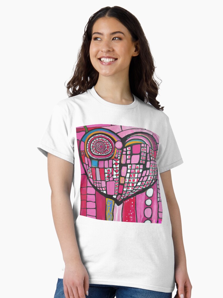 Thumbnail 1 von 7, Classic T-Shirt, Pink Heart for Peace - Ein rosa Herz für den Frieden designt und verkauft von Evelyn3112.