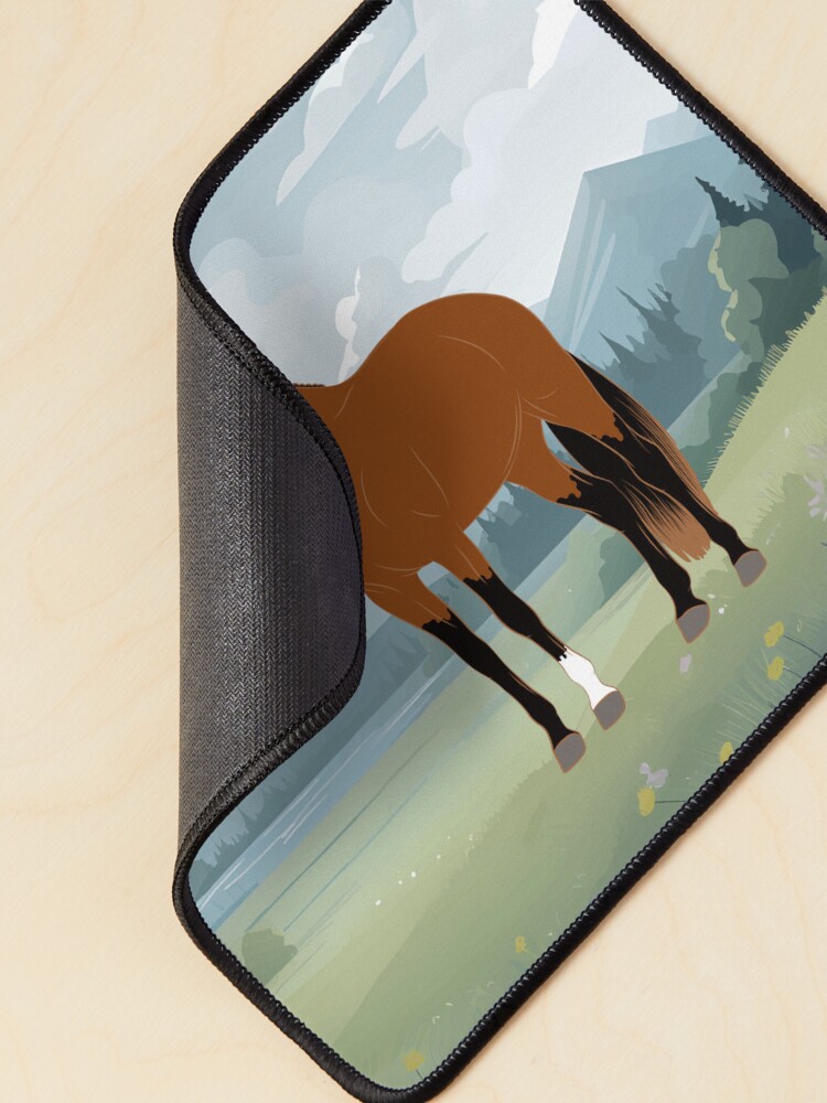 Aperçu 2 sur 5. Tapis de souris avec l'œuvre Cheval Alter Real, cheval bai sur un fond de paysage, cheval ibérique, races de chevaux du Portugal créée et vendue par WebEquitation.