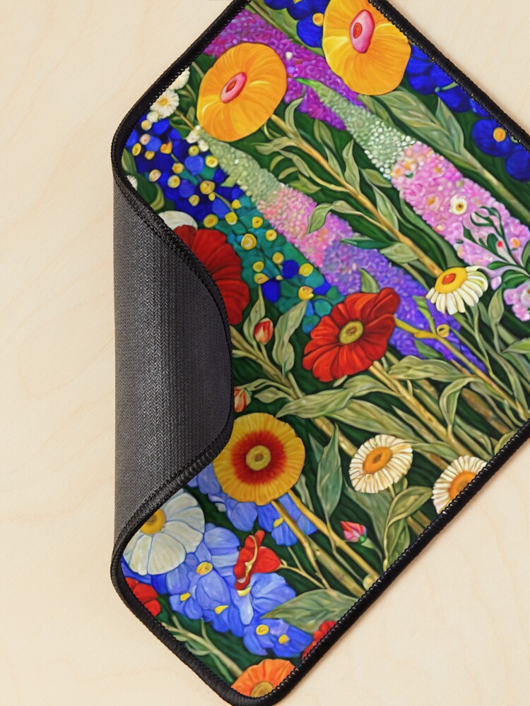 Aperçu 2 sur 5. Tapis de souris avec l'œuvre Jardin de fleurs Gustav Klimt créée et vendue par maniacfitness.