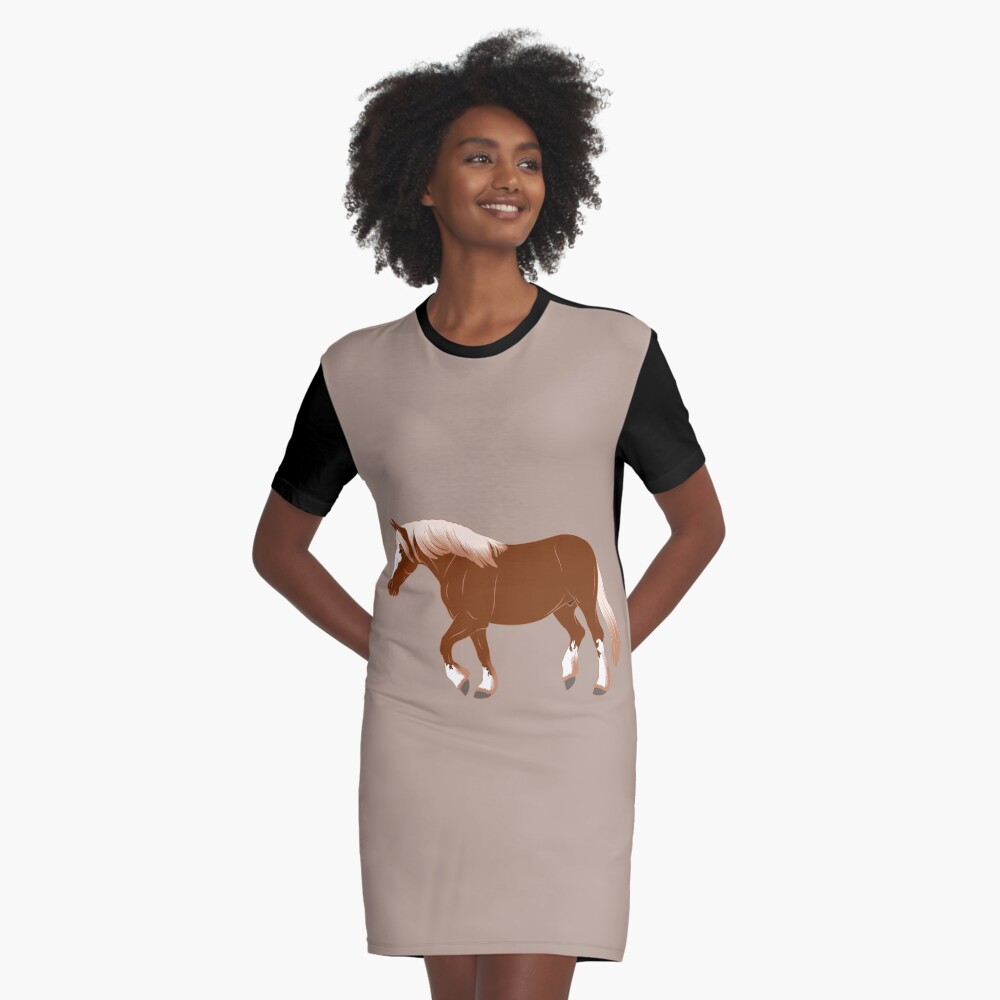 Aperçu de l'œuvre Robe t-shirt créée et vendue par WebEquitation.