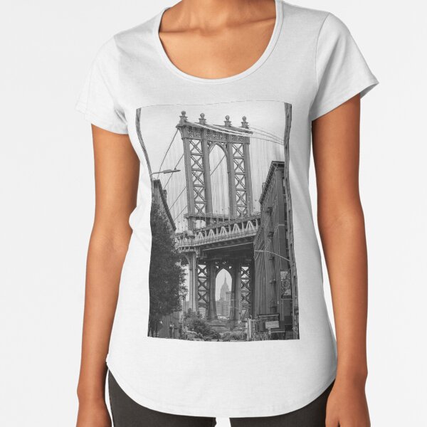Vista previa del artículo con la obra «El puente de Manhattan en monocromo desde Dubbo, Brooklyn», diseñado y vendido por Aure50.
