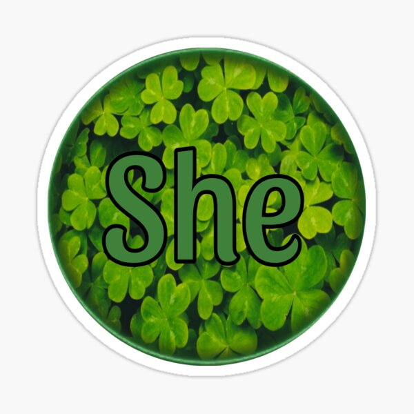 Aperçu de l'œuvre Champ de trèfles elle pronoms créée et vendue par PRONOUNS-R-US.