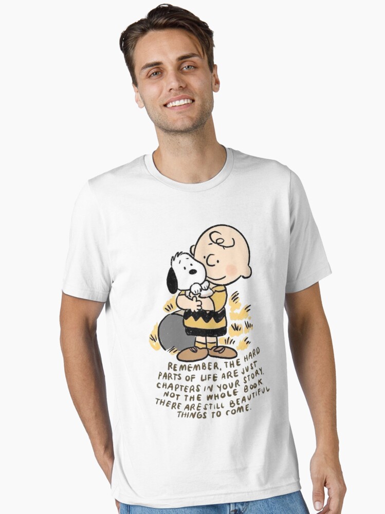 Imagen 2 de 7, Camiseta esencial con la obra La vida de Snoopy, diseñada y vendida por Satisbuy.