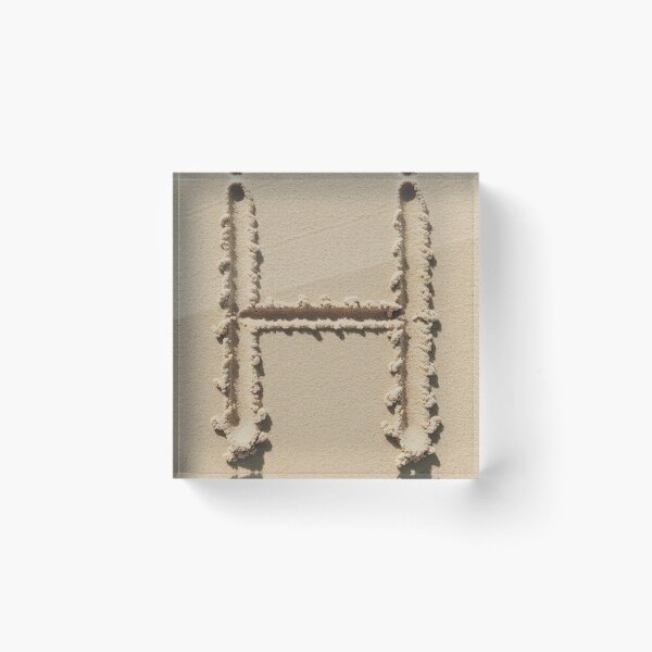 SAND LETTER H Acrylic Block