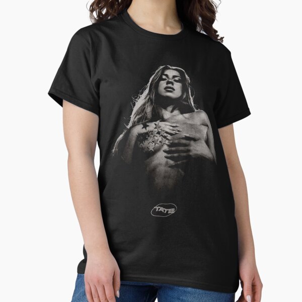 Aperçu de l'œuvre T-shirt T8, T-shirt vintage T8, T-shirt T8, T-shirt de concert, T-shirt de fan T8 V3 créée et vendue par Hallfridurelin.