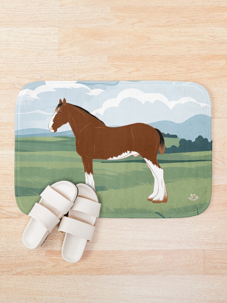 Aperçu 2 sur 6. Tapis de bain avec l'œuvre Cheval Clydesdale, cheval bai sur un fond de paysage, cheval de trait, races de chevaux du Royaume Uni créée et vendue par WebEquitation.