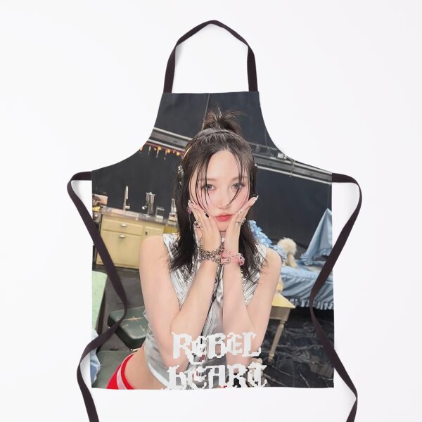 Aperçu de l'œuvre J'AI DE L'ATTITUDE, DE L'EMPATHIE, J'AI DU GAEUL, DU CŒUR REBELLE, DE L'AMOUR SUPERNOVA créée et vendue par Valereekmerch.