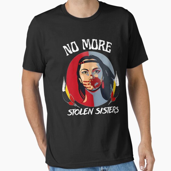 Vista previa del artículo con la obra «Camiseta "No más hermanas robadas", camiseta de nativos americanos, camiseta de MMIW, camiseta de mano roja indígena, camiseta de "Usa rojo por mi hermana" de Emily Pike», diseñado y vendido por MangaMannia.