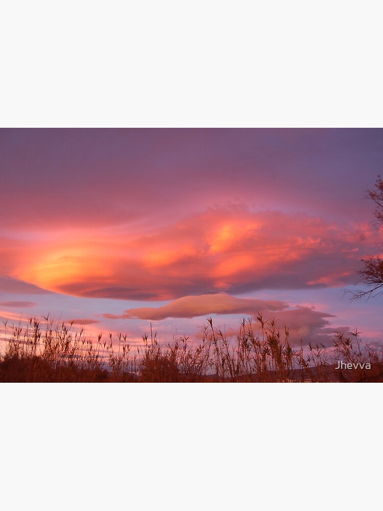 Imagen 3 de 3, Lámina fotográfica con la obra Fuego en el cielo , diseñada y vendida por Jhevva.