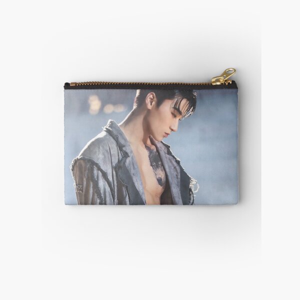 Item preview, Etéreo ATEEZ hielo en mis dientes choi san kpop un material de novio pequeño abdominales designed and sold by Kpop-Noona.