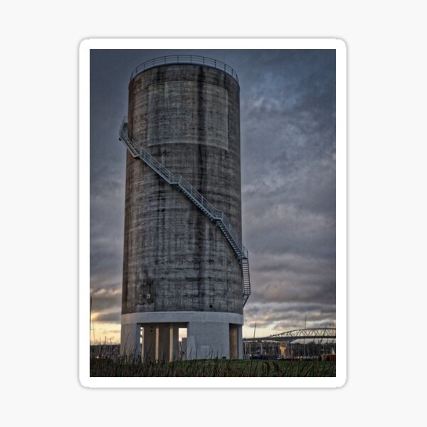 Vista previa del artículo con la obra «Torre de Silo», diseñado y vendido por Michael McGimpsey.