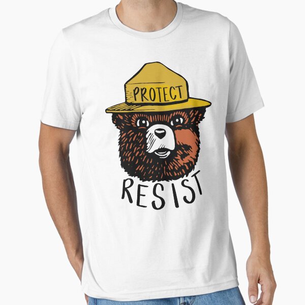 Vista previa del artículo con la obra «Proteger el Parque Nacional Resistir al Oso Smokey», diseñado y vendido por hammefatal.