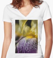 Goldener Zebra Iris Marco Tailliertes T-Shirt mit V-Ausschnitt