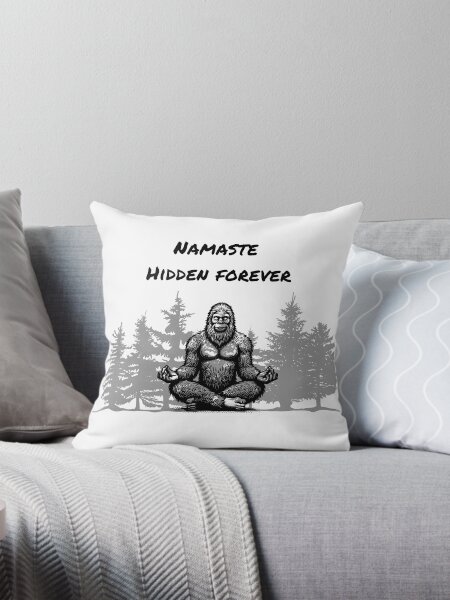 Artikel-Vorschau von Namaste, für immer verborgen – Meditierender Sasquatch, designt und verkauft von EchoSelf.